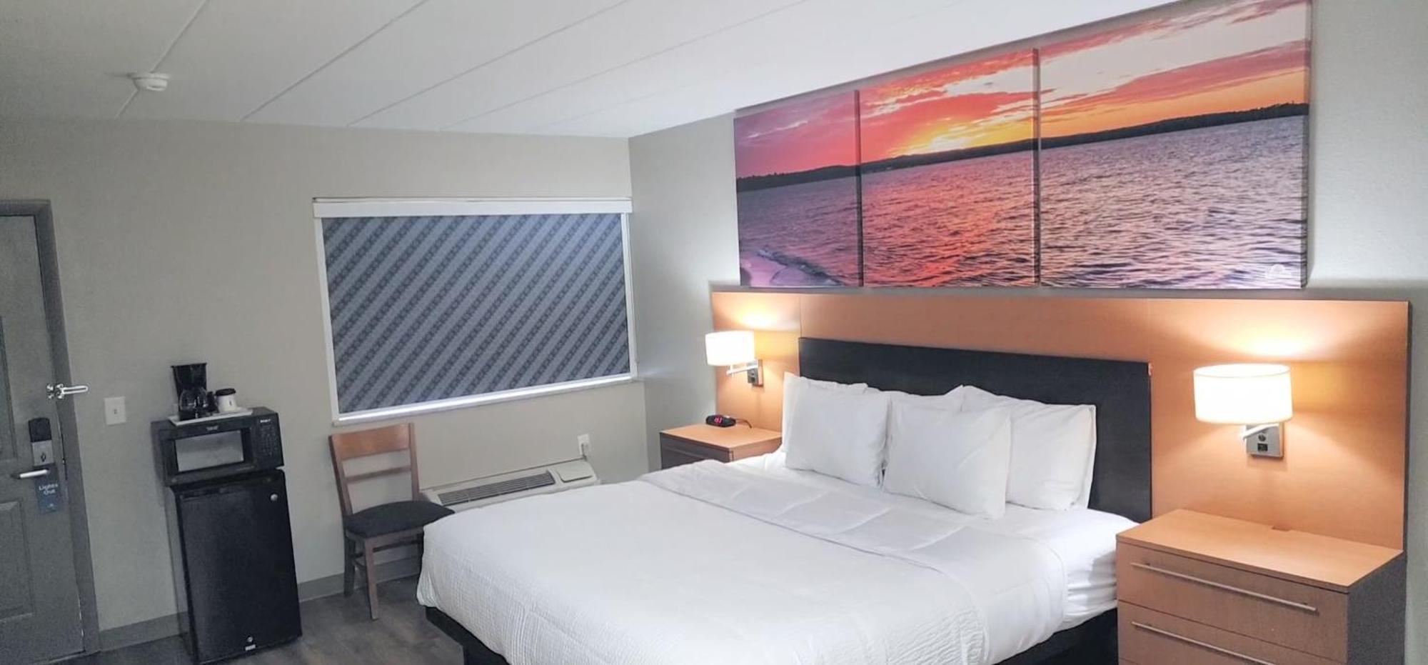 Days Inn & Suites By Wyndham Roseville/Detroit Area Dış mekan fotoğraf
