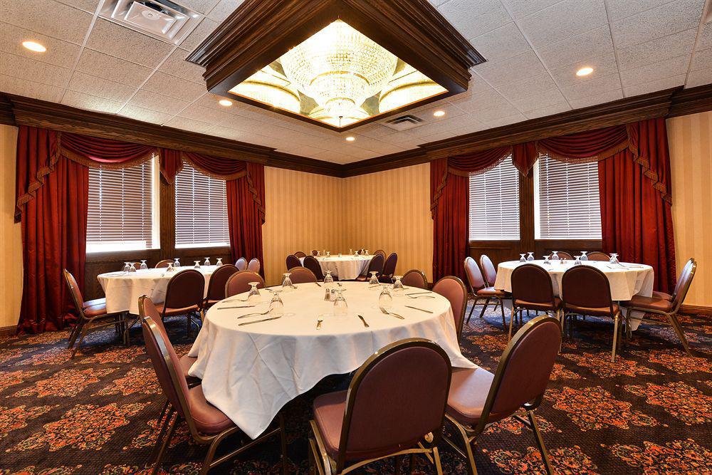 Days Inn & Suites By Wyndham Roseville/Detroit Area Dış mekan fotoğraf